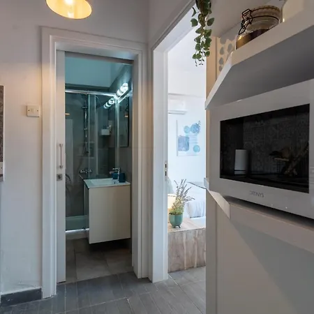 Burst W/ Balcony In * Λάρνακα