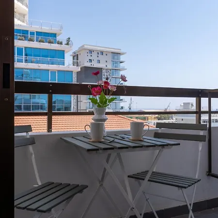 Burst W/ Balcony In * Larnaca